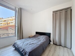 1 bedroom, WiFi - Apartment 'Cannes La Bocca 2P Au Calme' with Wi-Fi and Air Conditioning (Cannes)