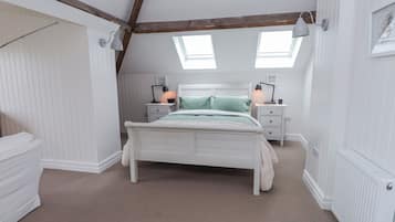 4 bedrooms, free WiFi, individually decorated, individually furnished
