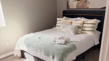 2 bedrooms, desk, iron/ironing board, WiFi (free)