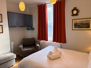 1 Schlafzimmer, Schreibtisch, Bügeleisen/Bügelbrett, WLAN