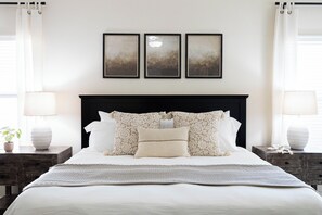 Room - 5BR Gilbert Oasis | Heated Pool, Waterslide, Games (Gilbert)