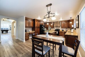 Dining - Perfect 5BR Gilbert Retreat-Heated Pool+Waterslide (Gilbert)