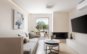 Deluxe Villa, Sea View | Egyptian cotton sheets, premium bedding, down comforters - Aegean Essence Villa (Saronikos)