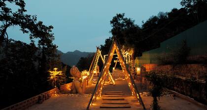 SWAR Kasauli - Suites Cuisine Cave Club