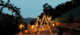 SWAR Kasauli - Suites Cuisine Cave Club