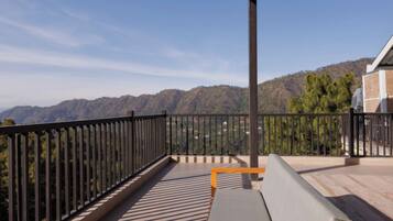 Luxury Room, Balcony, Mountain View | Terrace/patio