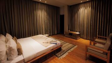 Classic Suite, Balcony, Mountain View