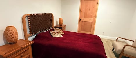 3 عدّة غرف نوم ومكواة/لوح كي وواي فاي وملاءات أسرّة