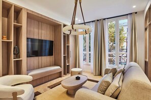Apartment | Living area - New Apartment Notre Dame de Paris/luxembourg (Paris)