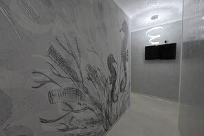 Interior - Double Room 1 with Wi-Fi and Air Conditioning (Baia Verde)