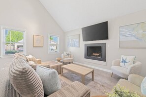TV, fireplace - Newly Renovated VB Retreat | Comfort & Space Home (Virginia Beach)