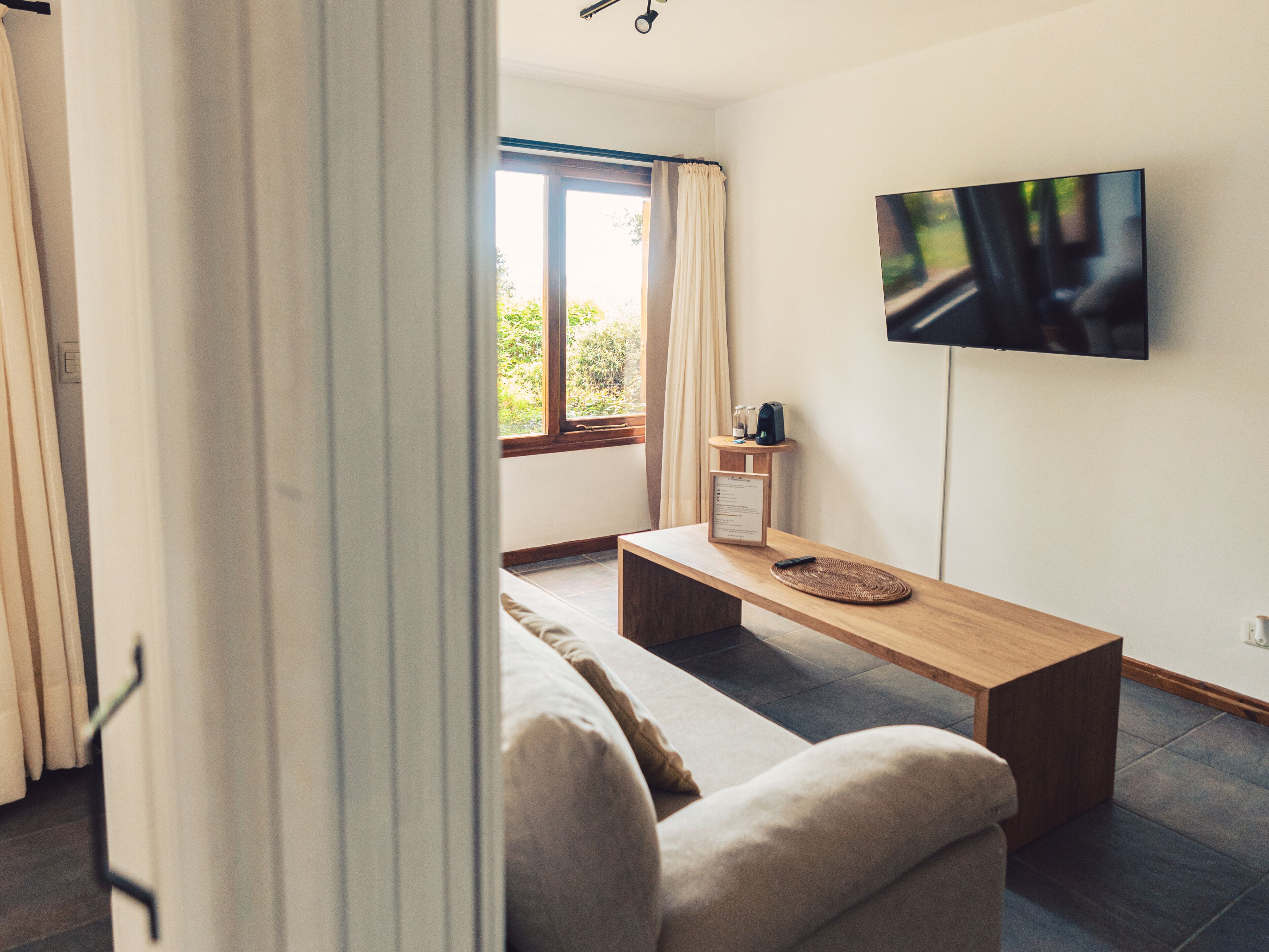 Superior-Loft, Seeblick | Fernseher
