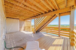 Terrace/patio - JL # 307 - Time Out II - Oceanfront Duplex - Pool (Kill Devil Hills)