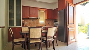 Dining - Casa Elysia 2BR Beach & Pool  (Pirgos Psilonerou)