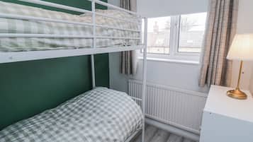 2 bedrooms, WiFi (free), individually decorated, individually furnished