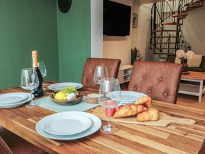 Cottage | Dining - 3 Beck Mews (Scarborough)