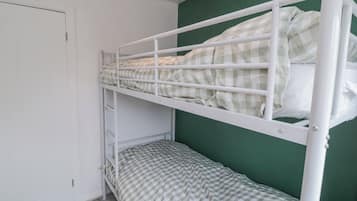 2 bedrooms, free WiFi, individually decorated, individually furnished