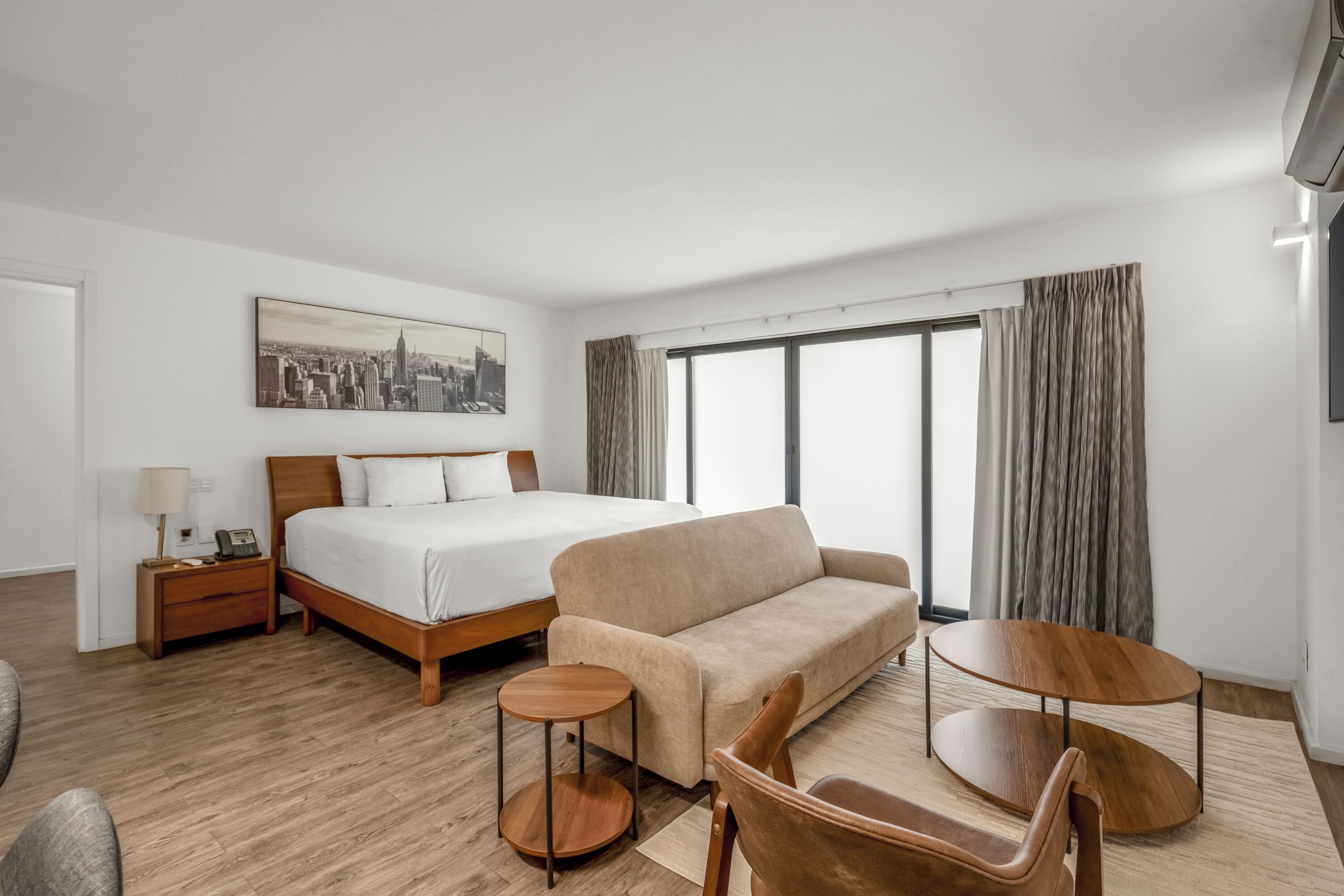 2 Schlafzimmer, Schreibtisch, Bügeleisen/Bügelbrett, kostenloses WLAN