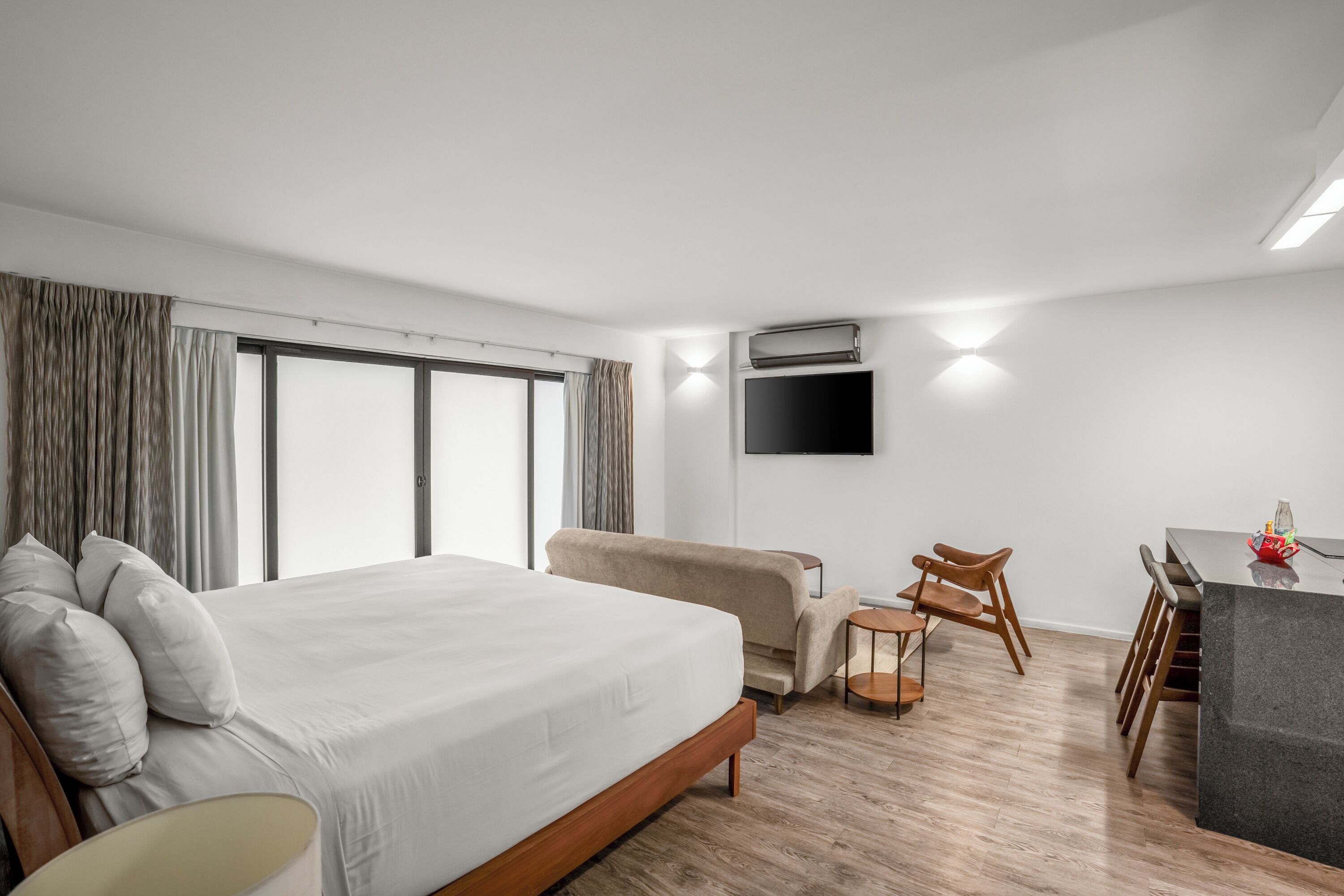 2 Schlafzimmer, Schreibtisch, Bügeleisen/Bügelbrett, kostenloses WLAN