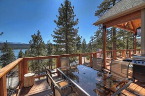 Outdoor dining - New Lakefront Retreat w/ Hot Tub & Game Room (Fawnskin)