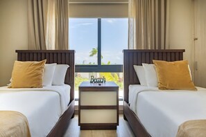 2 bedrooms, iron/ironing board, Internet, bed sheets - Vermare Cap Cana | Golf, Pool and Luxury (punta cana)