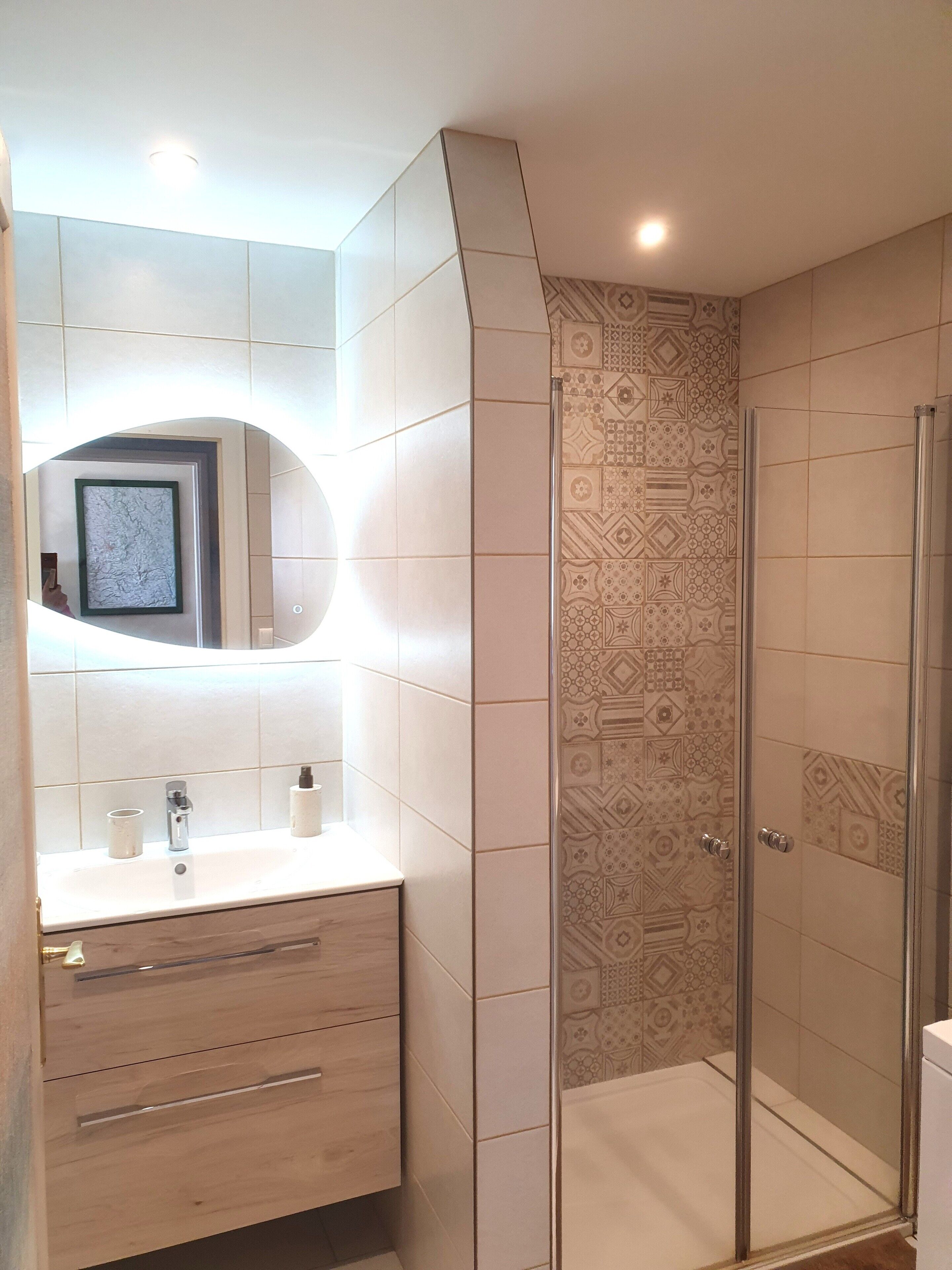 Shower, hair dryer