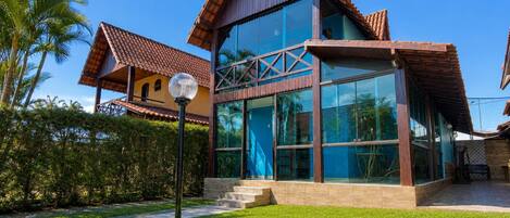 Premium House, Pool Access, Mountain View | Exterior