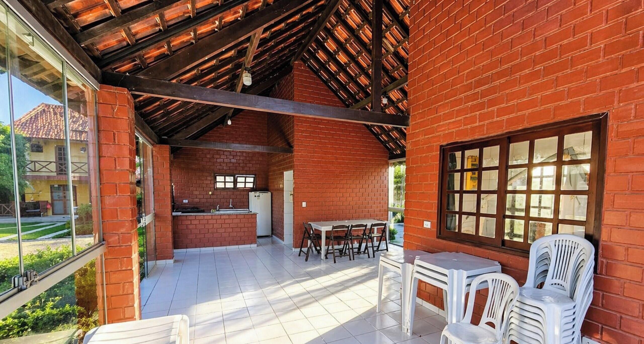 Chalet | Ulkoruokailutilat