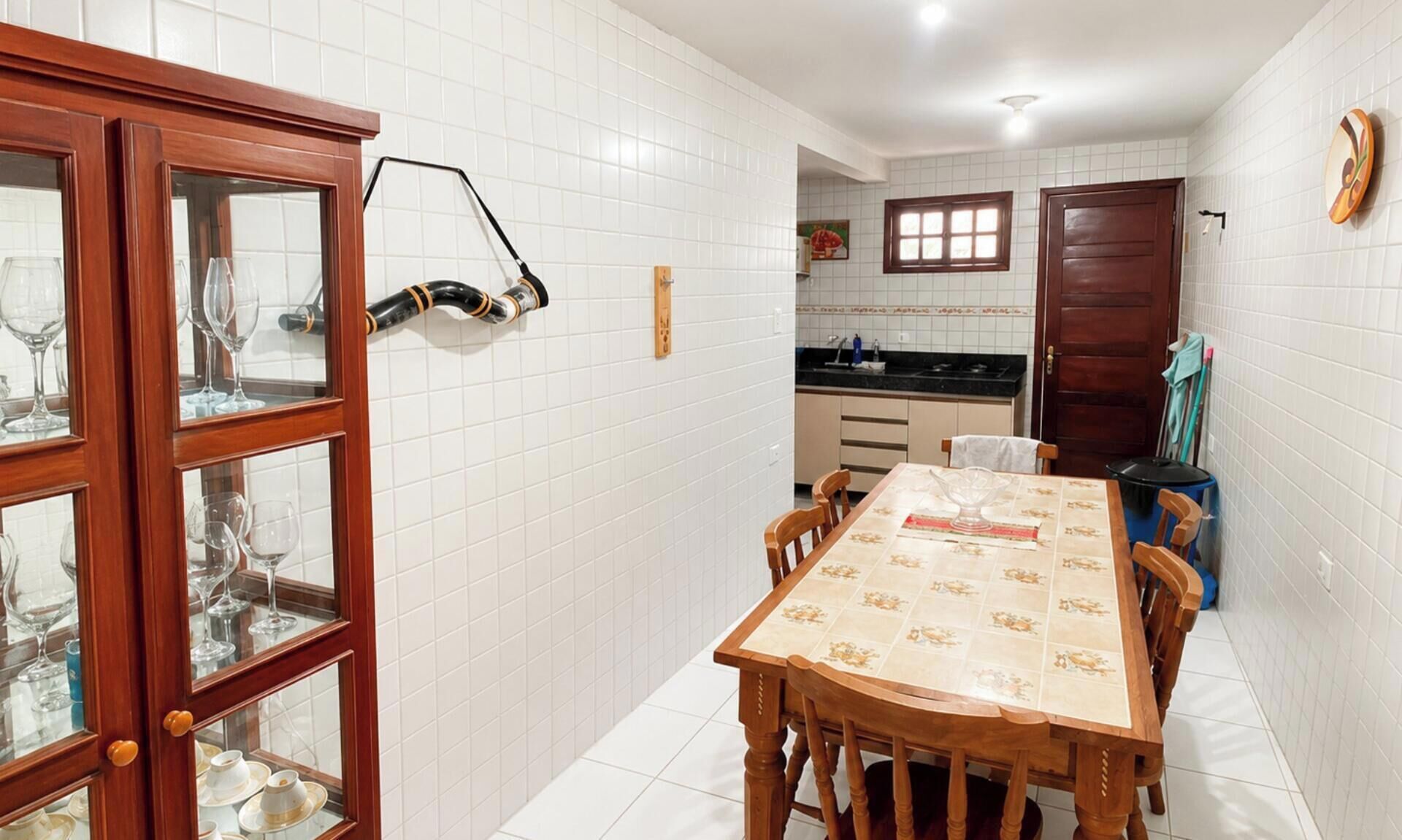 Casa Premium, acceso a la alberca, vista a la montaña | Restaurantes