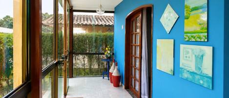 Premium House, Pool Access, Mountain View | Interior