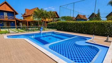 Premium House, Pool Access, Mountain View | Pool | Outdoor pool, pool loungers