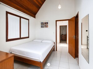 Nhà Premium, có thể sử dụng hồ bơi, quang cảnh núi | Bộ đồ giường cao cấp, trang trí khác biệt 