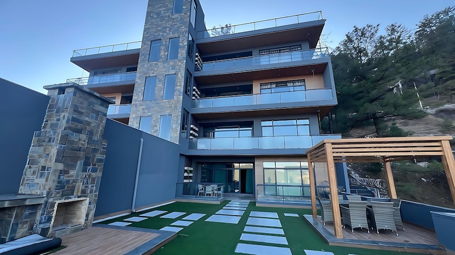 Ultra Luxury Boutique Apartment - Murree