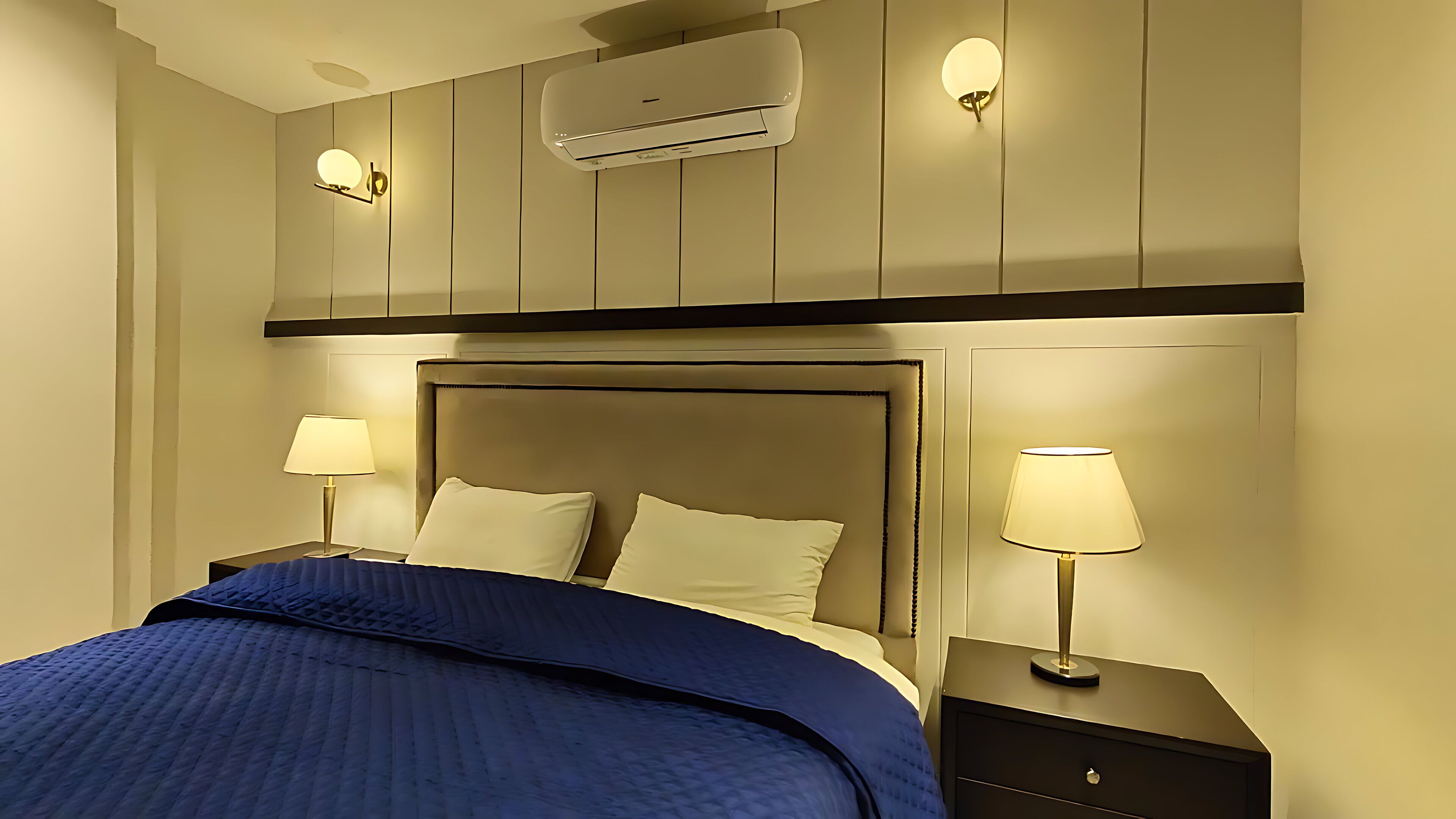 Deluxe Apartment, 3 Bedrooms | Desk, laptop workspace, free WiFi, bed sheets