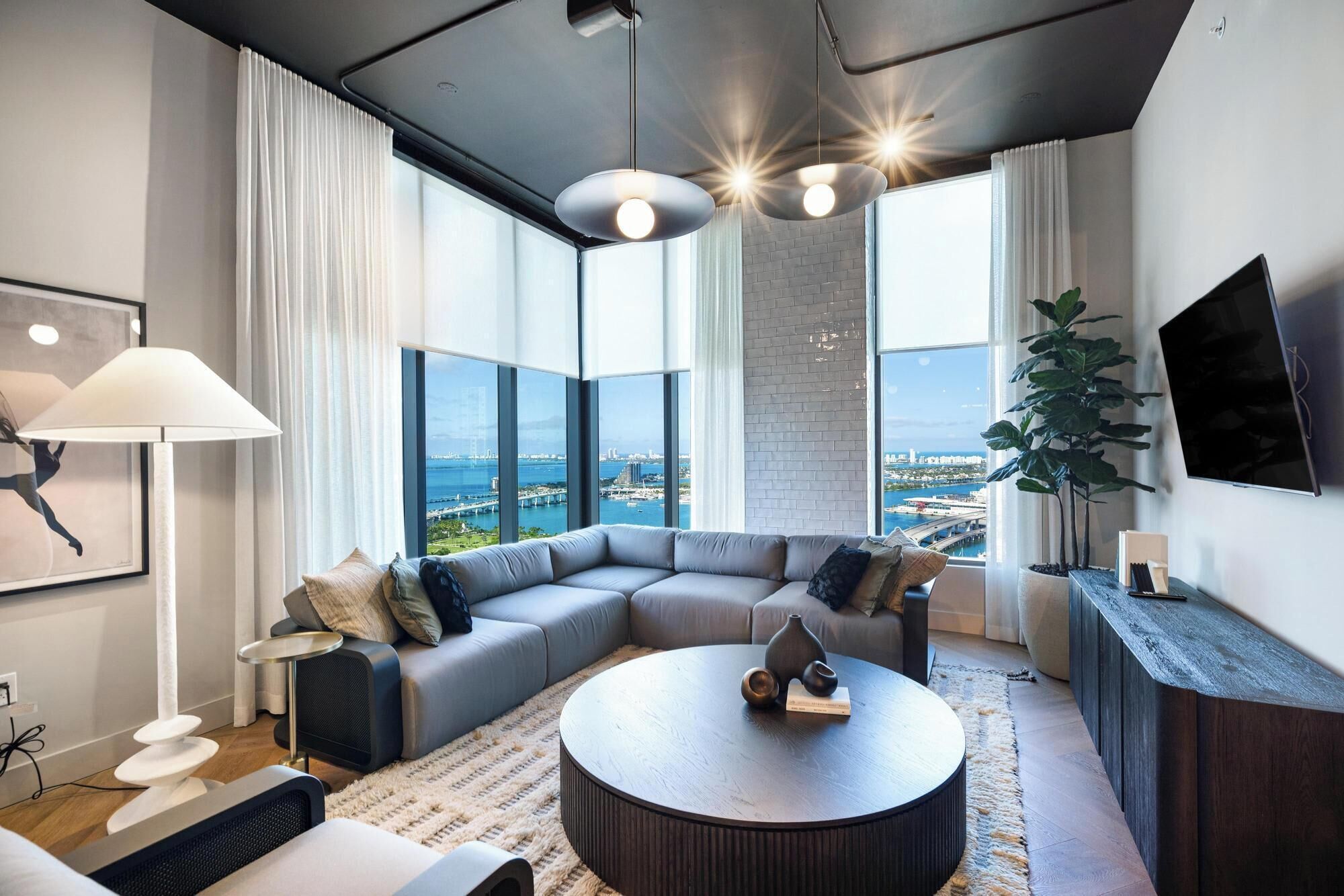 TV, offices