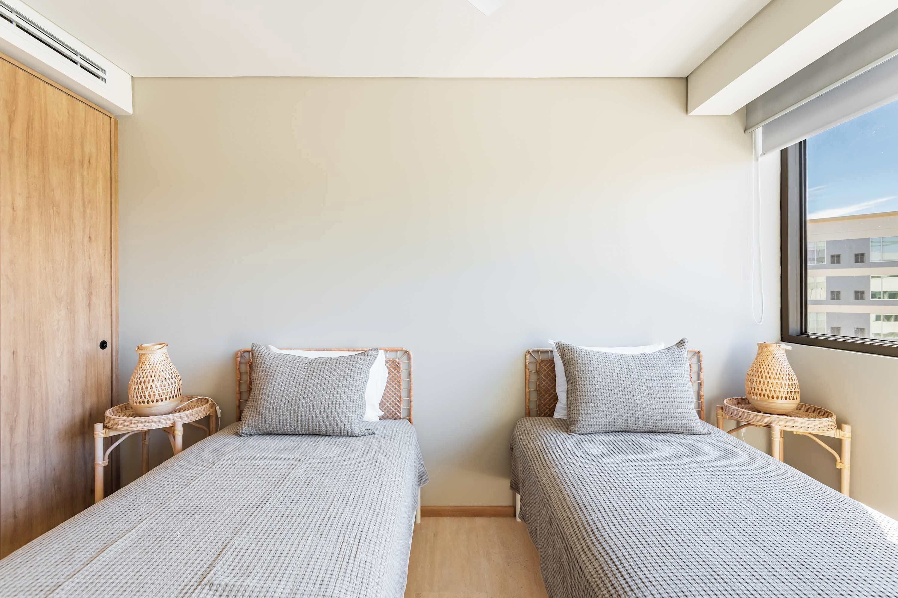 3 chambres, fer et planche à repasser, Wi-Fi, draps fournis