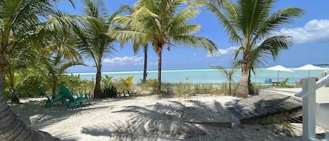 Beach nearby, sun-loungers, beach towels
