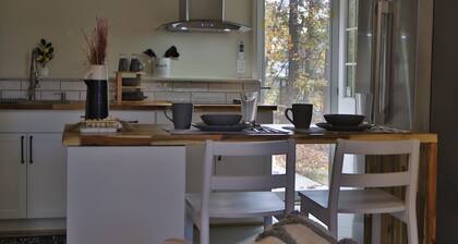 ALL INCLUSIVE Clean, Safe, and Fully Furnished Home Away From Home