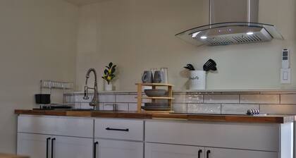 ALL INCLUSIVE Clean, Safe, and Fully Furnished Home Away From Home