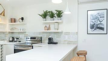 Apartemen, 1 kamar tidur, balkon, pemandangan kebun | Interior