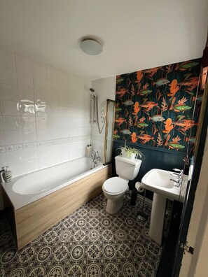 Hair dryer, towels, soap, shampoo - Large house Drymen Village with Health club access (Drymen)
