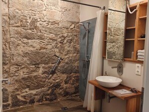 Apartment | Badezimmer