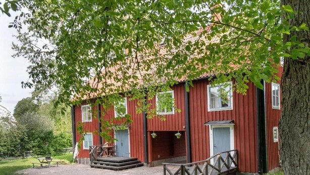 Enkeltrom | Eksteriør