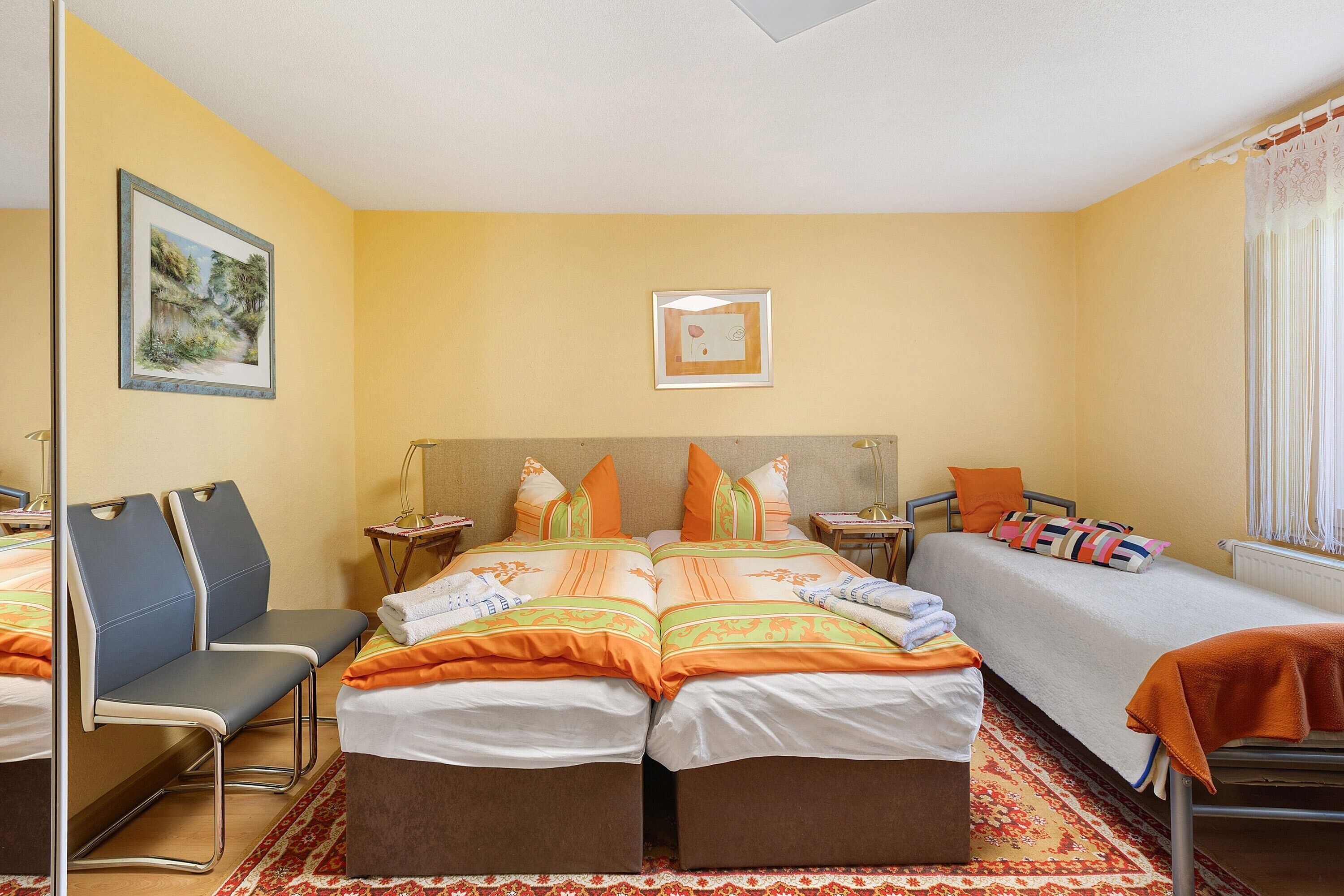 2 bedrooms, iron/ironing board, WiFi, bed sheets