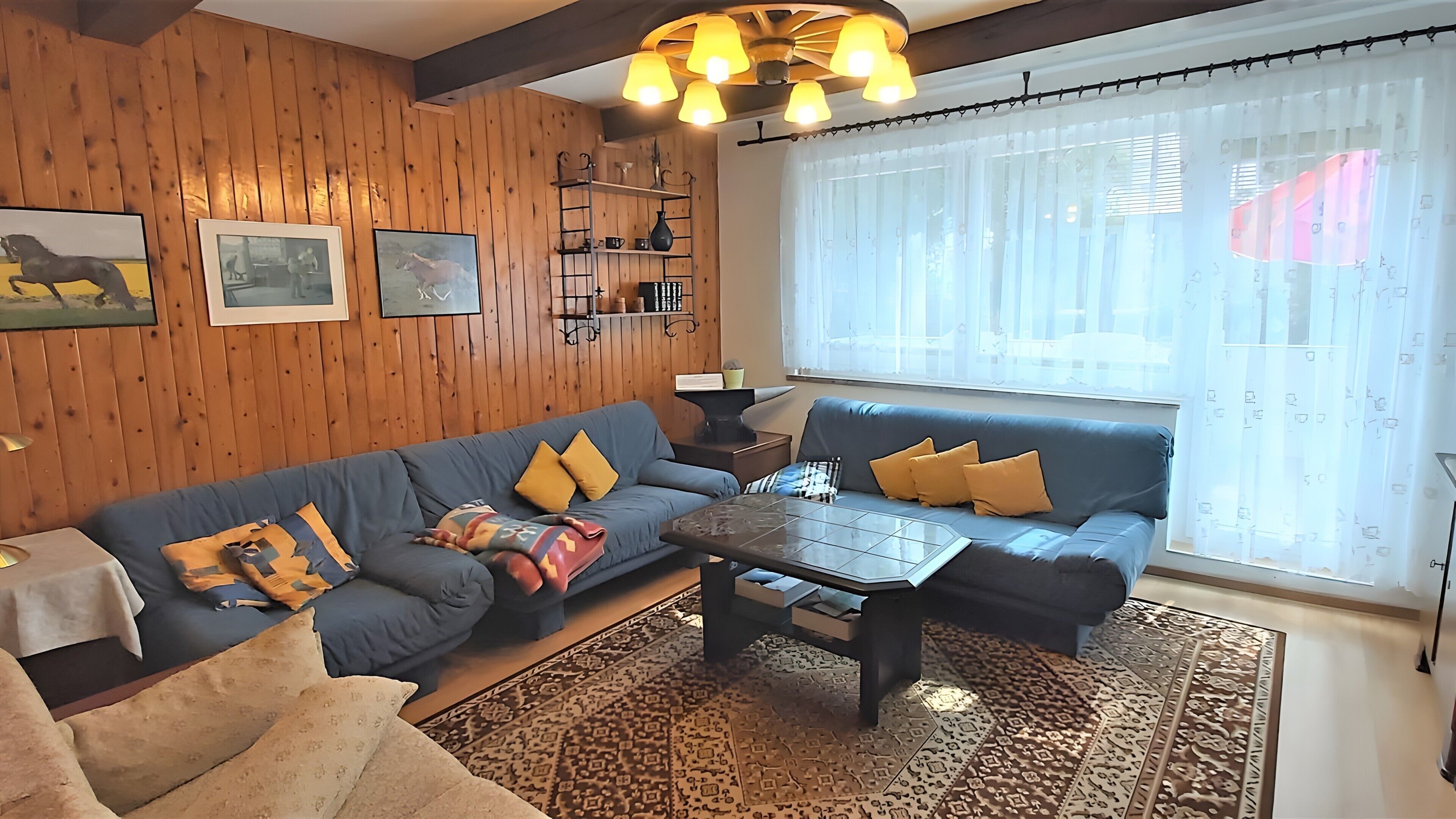 Fernseher, Stereoanlage