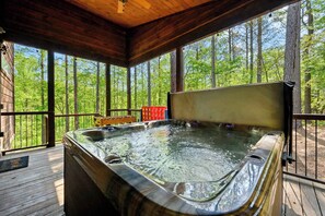 Bathtub spa outdoor
