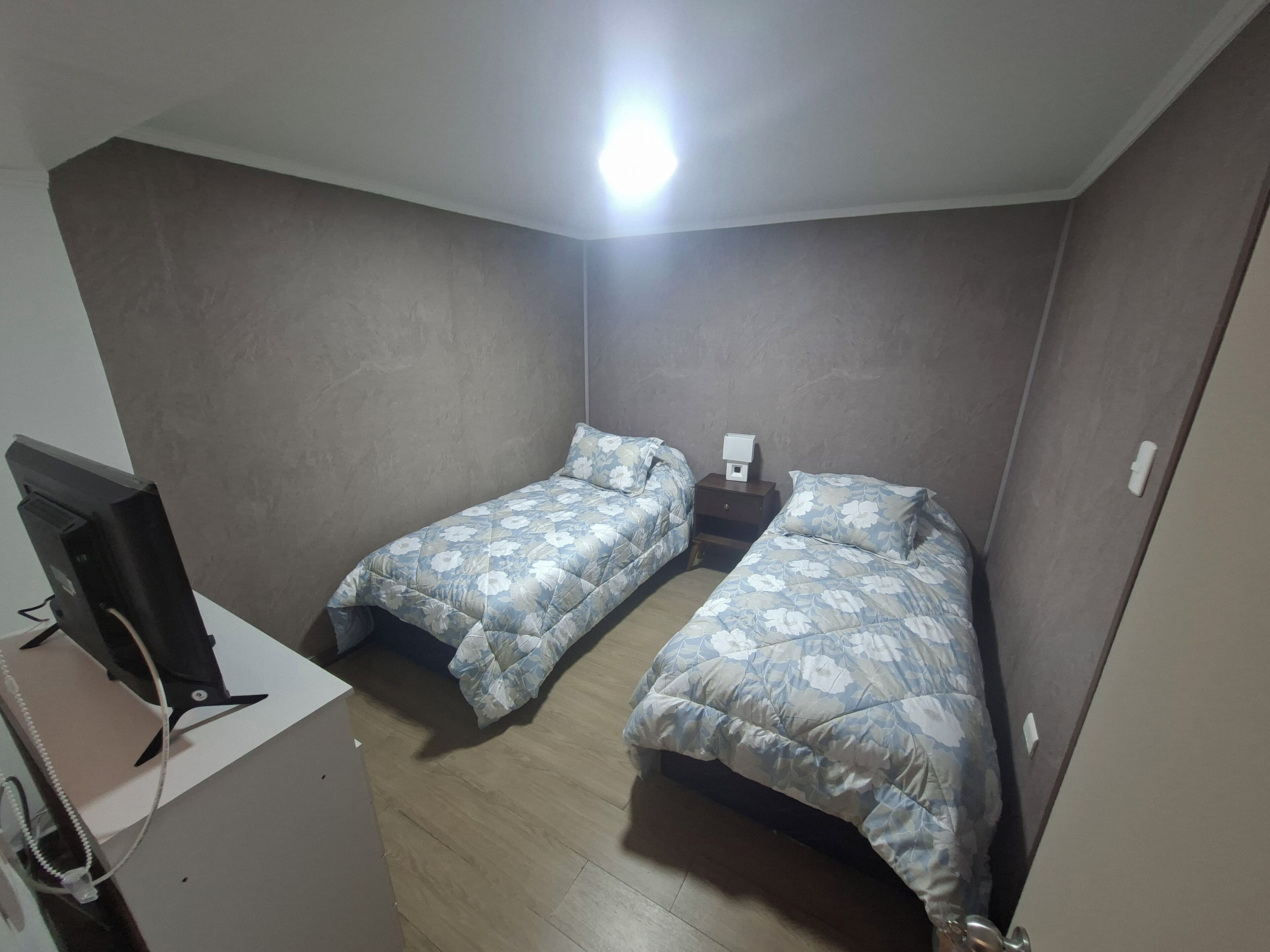 Quarto casal ou duplo econômico