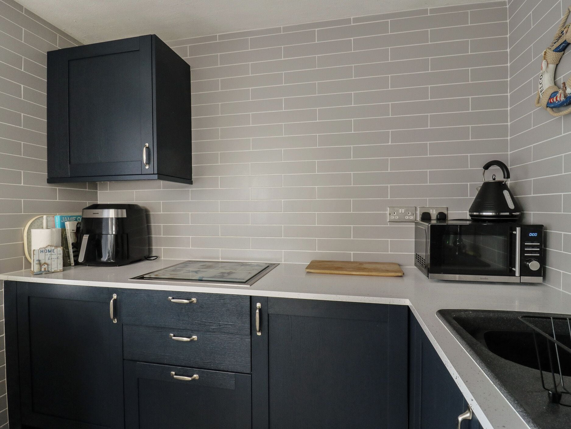 Cottage | Private kitchen | Cookware/dishes/utensils