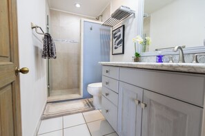 Shower, hair dryer, towels, soap - Gorgeous views 1BR pool, near beaches & downtown, concierge service included (San José del Cabo)