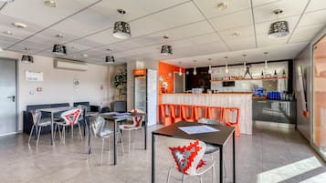 Apartment | Dining